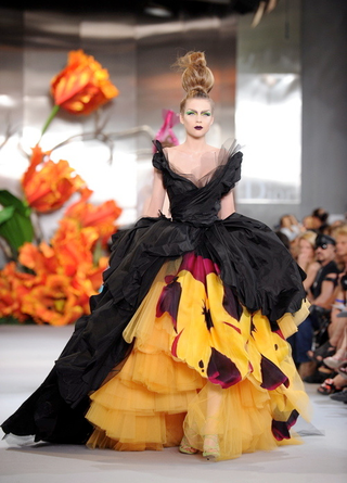 Illustration for article titled Dior Shows Crazy Gardener Couture